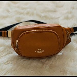 Coach cross body medium sized Fanny pack, orange